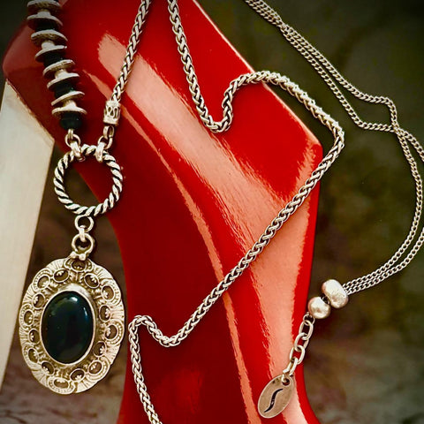 IDOLE Necklace