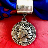 Pendentif Foulard ALEXANDER