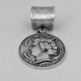 Pendentif Foulard ALEXANDER