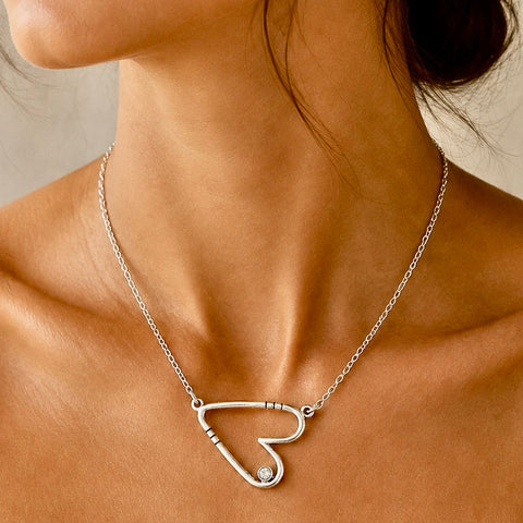Collier AGAPIMOU