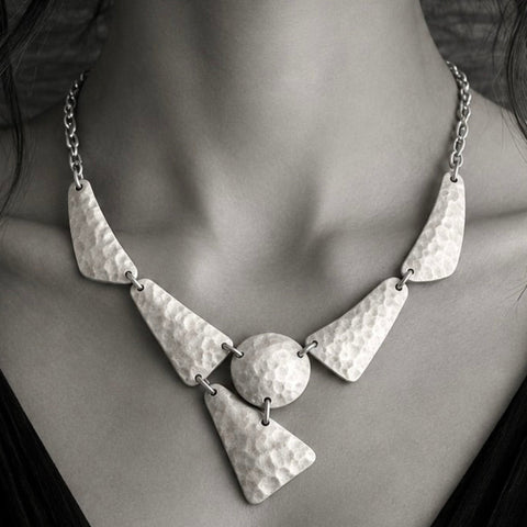 TOCADE Necklace
