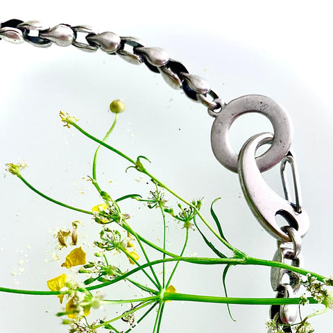 AVELINE Necklace