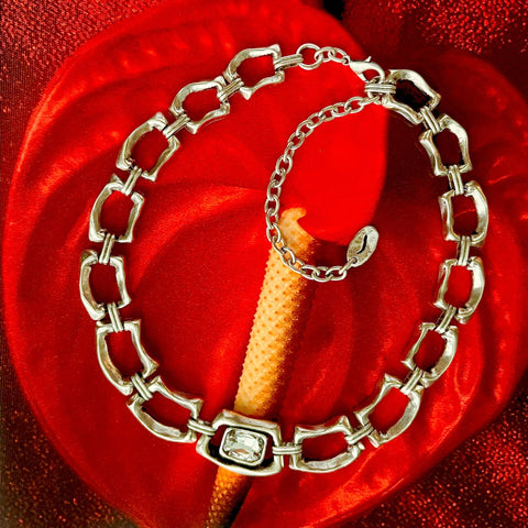 EVITA Necklace