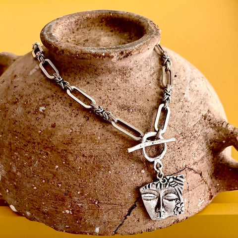 RAYA Necklace